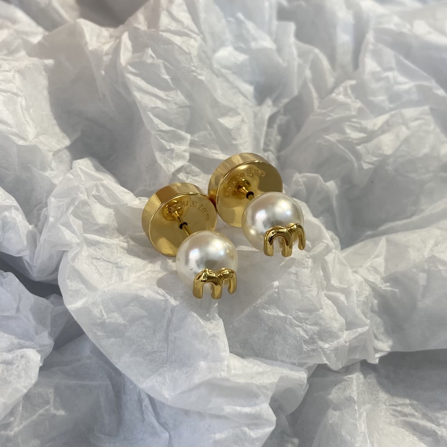 Chanel Pearl Stud Earrings